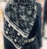 Lenço chanel, de seda