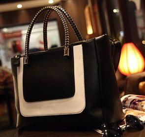 Bolsa de couro preto e branco